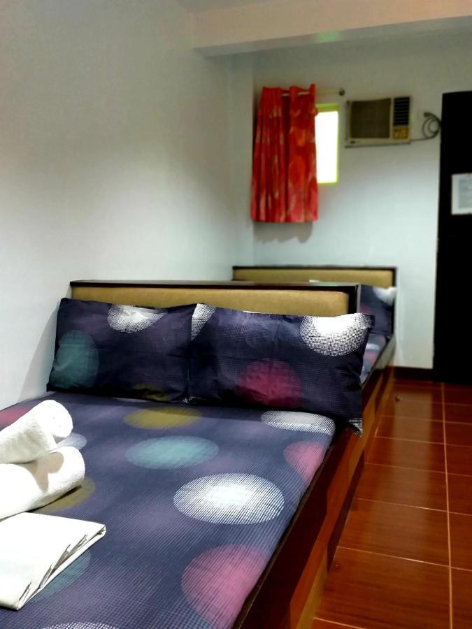 Park Vil-La Apartelle Quezon City Kültér fotó