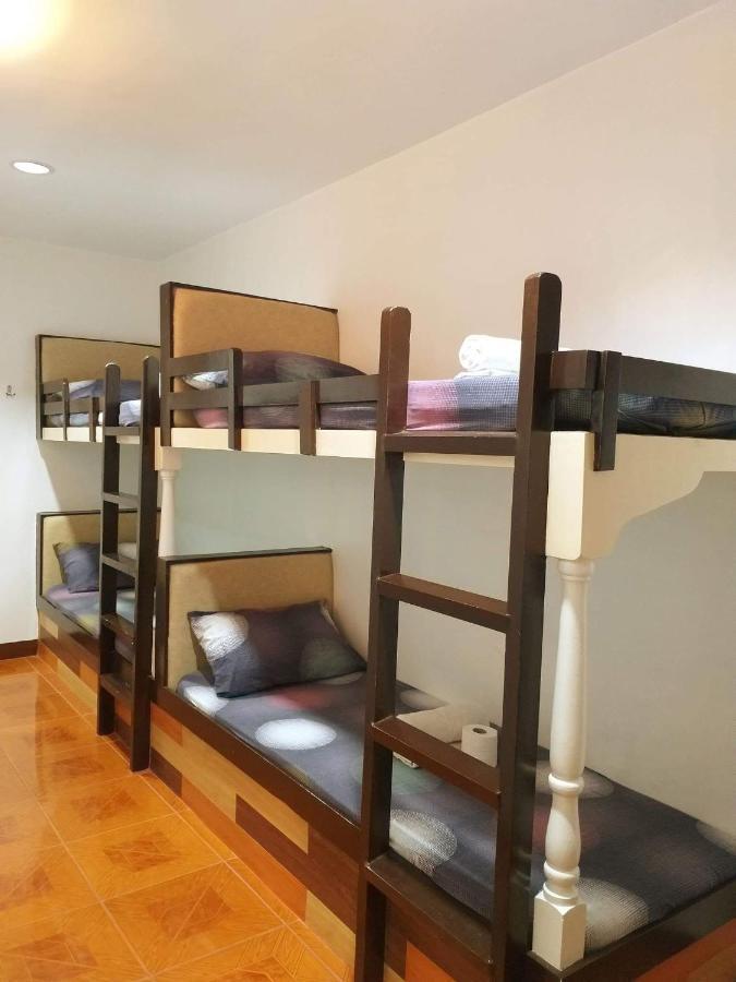 Park Vil-La Apartelle Quezon City Kültér fotó