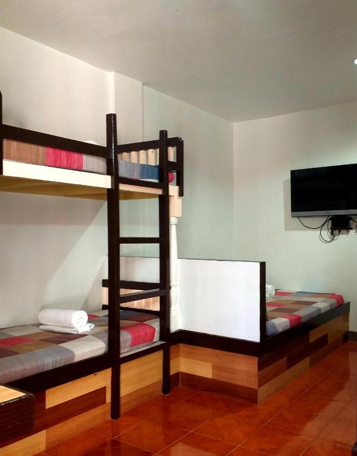 Park Vil-La Apartelle Quezon City Kültér fotó