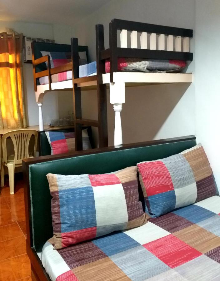 Park Vil-La Apartelle Quezon City Kültér fotó